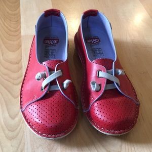 On Foot Leather Perforated Slip-on Shoes